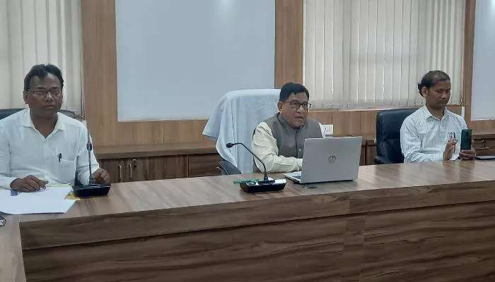अयोध्या: 25 अप्रैल से होने वाली मुख्य परीक्षा को लेकर कुलपति हुये सख्त, कहा- हर हाल में कराए नकलविहीन परीक्षा