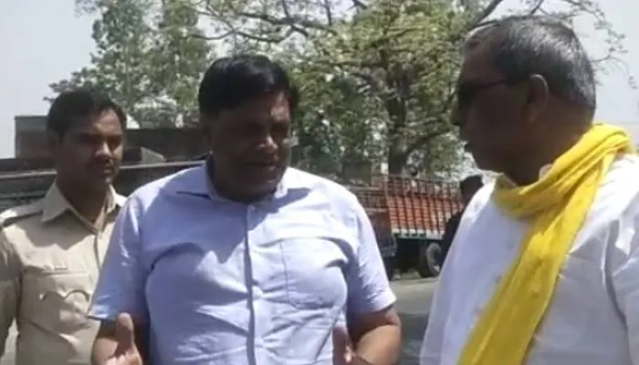 बहराइच: ओपी राजभर ने भाजपा पर साधा निशाना, कहा- महंगाई से ध्यान भटकाने के लिए बुलडोजर और हनुमान चालीसा पढ़ाने का चल रहा खेल