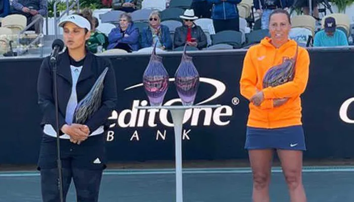 Charleston Open: सानिया-लूसी की जोड़ी चार्ल्सटन फाइनल में हारी