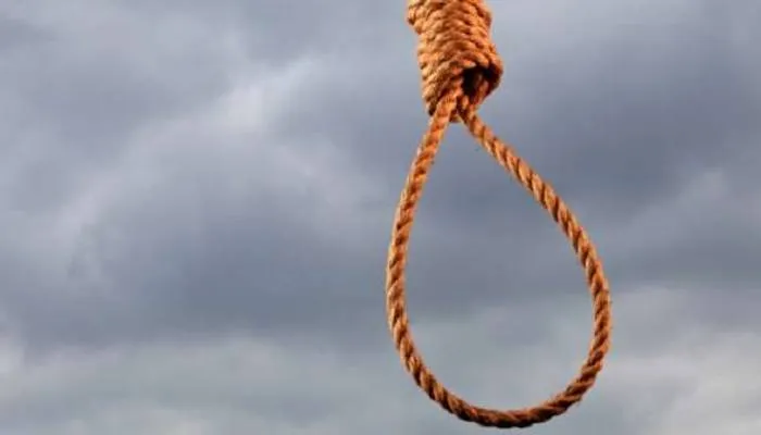 हमीरपुर: साहूकारों का कर्ज न चुका पाने से परेशान किसान ने लगाई फांसी