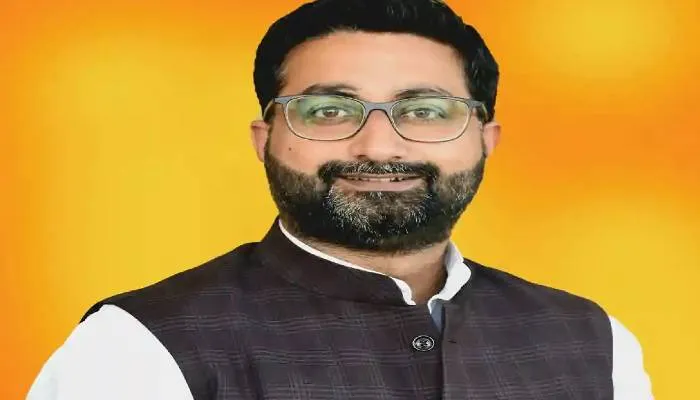 समाज में व्याप्त भ्रांतियों को दूर करेगी योगी सरकार : दानिश आजाद