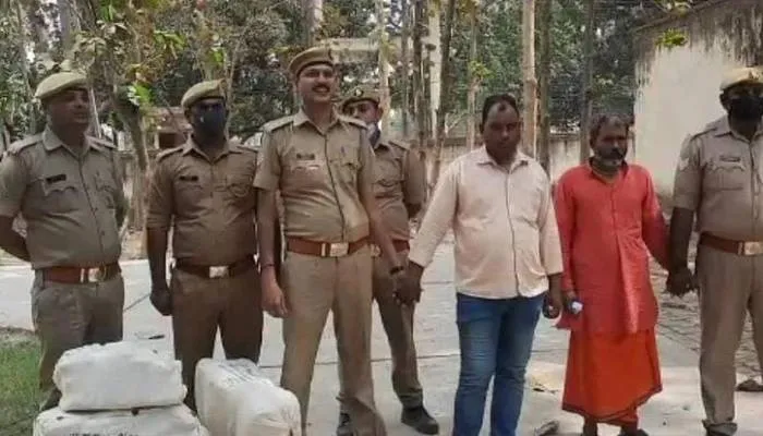 कुशीनगर: 51 किलो गांजा के साथ दो अभियुक्त गिरफ्तार