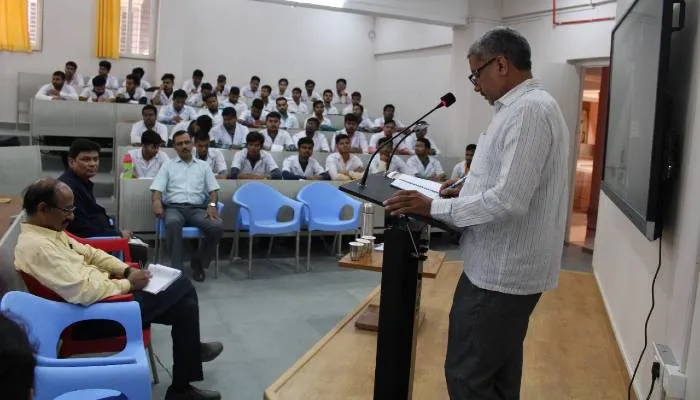रहने के तरीके से प्रभावित होता है चरित्र व व्यक्तित्व : डॉ. प्रदीप कुमार राव