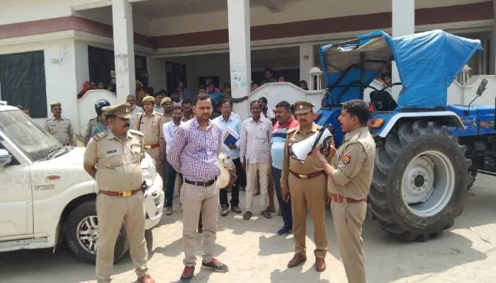 सीतापुर: हत्या के आरोप में प्रधान व उसके भाइयों पर हुई गैंगेस्टर एक्त के तहत कार्रवाई, 35 लाख की संपत्ति जब्त