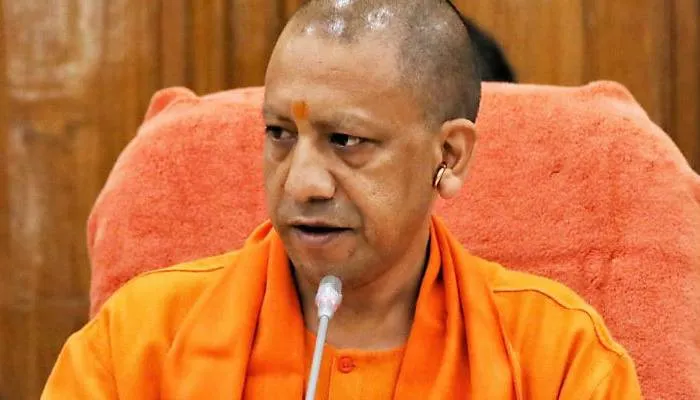 ‘टॉप टेन’ अपराधियों की सूची बनाकर करें कार्रवाई : मुख्यमंत्री योगी