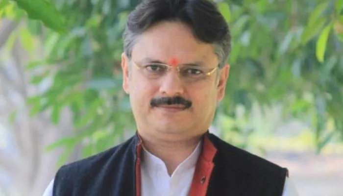 हर दिव्यांग को आत्मनिर्भर बनाना चाहता हूं : डॉ. राजेश्वर सिंह