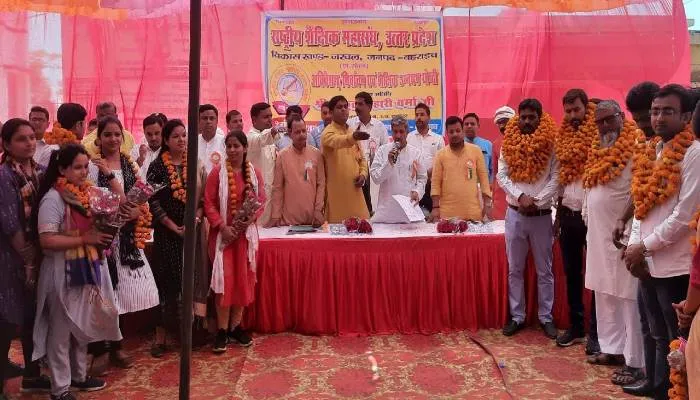 छात्रों में राष्ट्रप्रेम व शिक्षको में दायित्व निर्वहन की भावना शैक्षिक महासंघ की पहचान : मुकुट बिहारी