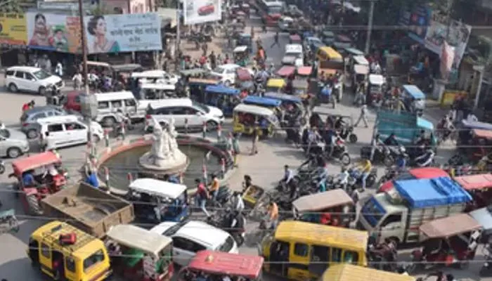 हरदोई: शहर को जाम से निजात दिलाने की कोशिश, 12 गाड़ियां की गई सीज
