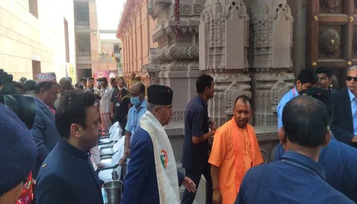 वाराणसी: काशी की बदली तस्वीर देख अभिभूत हुए नेपाल के प्रधानमंत्री देउबा