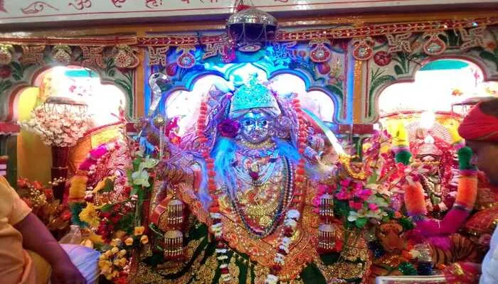 बाराबंकी: शनिवार से शुरू हो रही चैत्र नवरात्रि, बाजारों में दिखी रौनक