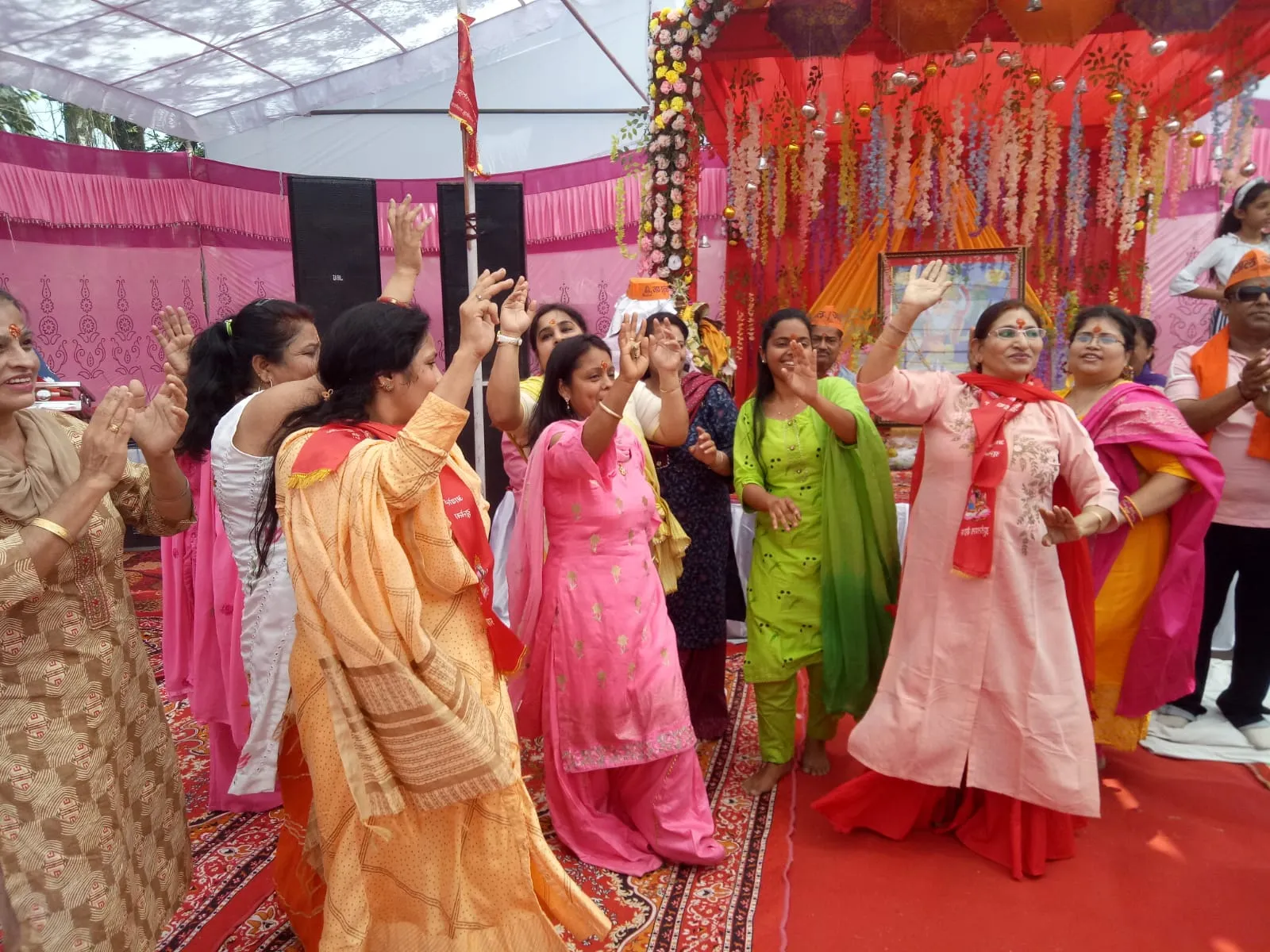 हल्द्वानी: भगवान झूलेलाल की जयंती पर जमकर झूमे भक्त