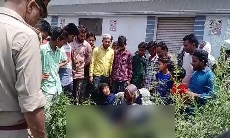 बरेली: ईंट से सिर पर वार करके शख्स की हत्या, झाड़ियों में पड़ा मिला शव