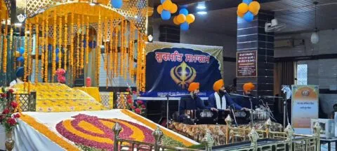 हल्द्वानी: वैशाखी पर संगत हुई निहाल, गुरुद्वारा श्री गुरु सिंह सभा में सजा कीर्तन दरबार