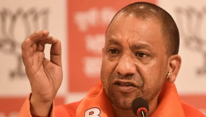 सीएम योगी ने की उच्चस्तरीय बैठक, नवरात्र को लेकर पुलिसकर्मियों को दिए यह निर्देश