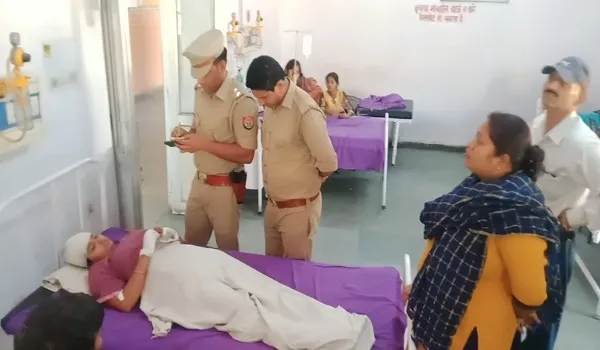 रामपुर : प्यार में नाकाम आशिक ने घर में घुसकर युवती की उंगलियां काटी, अस्पताल में भर्ती