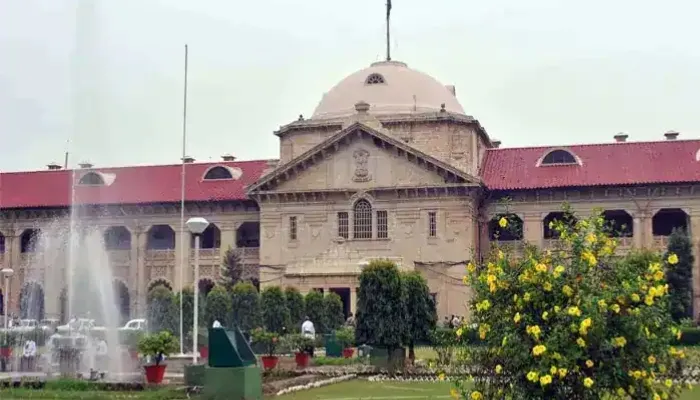 बुलंदशहर: इलाहाबाद हाईकोर्ट की रोक के बाद भी चला बुलडोजर, HC ने अफसरों को लगाई कड़ी फटकार