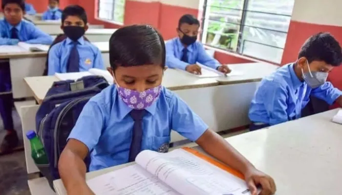 अयोध्या: कोरोना की चौथी लहर को लेकर स्वास्थ्य विभाग हुआ अलर्ट, स्कूलों में फिर बढ़ेगी सतर्कता