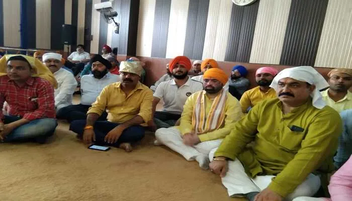 बाराबंकी: श्रद्धा और उल्लास के साथ मनाई गई बैसाखी