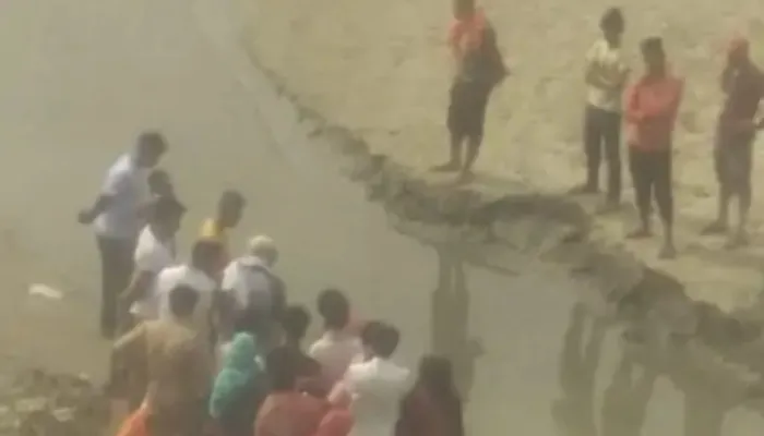 आगरा:  यमुना में युवक ने लगाई छलांग, गोताखोरों की मदद से पुलिस कर रही तलाश