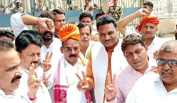 UP MLC Election Result 2022 : 5533 वोटों से भाजपा के सतपाल सैनी जीते, सपा प्रत्याशी अजय मलिक को मिले महज 1107 वोट