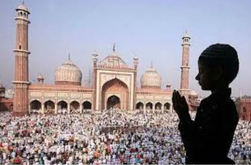 बरेली: इबादत और तिलावत के बीच गुजरा पहला रोजा