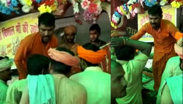 गाजियाबाद: प्रसाद बंटवारे को लेकर पुजारियों में हुई मारपीट, पुलिस ने दोनों पक्षों को कराया शांत