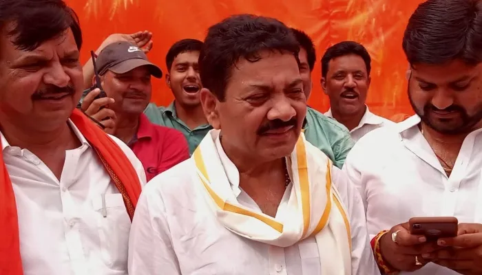 भाजपा ने लखनऊ-उन्नाव सीट पर लहराया अपना परचम, 3488 वोटों के साथ हासिल की जीत