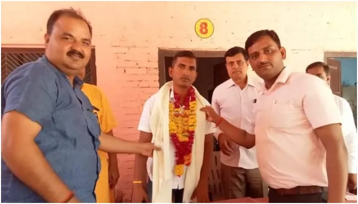 रायबरेली: वीर जवान ने अभ्यास में छह देशों की सेना को पछाड़ कर पाया पहला स्थान, ग्रामीणों ने किया भव्य स्वागत