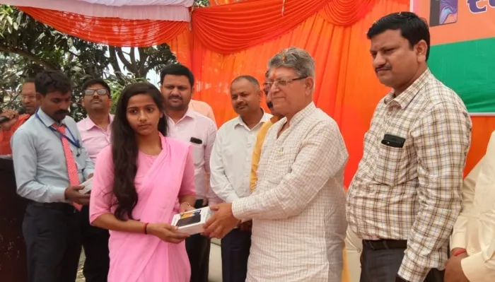 सरकार ने डिजिटल इंडिया के सपनों को किया साकार: विधायक वेद गुप्ता