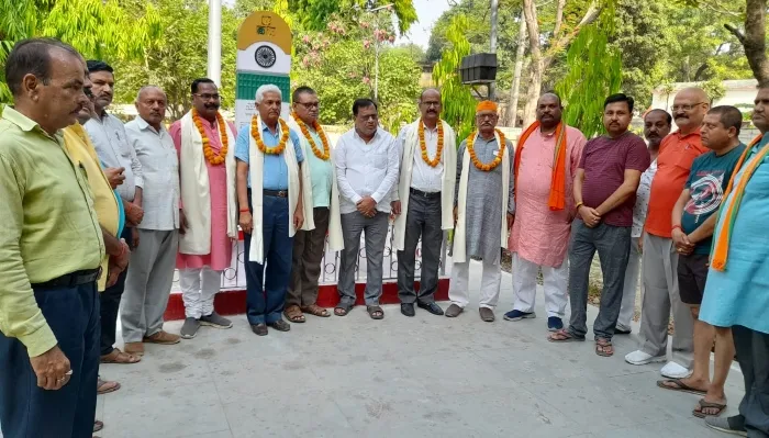 बहराइच: सामाजिक न्याय पखवाड़ा में शहीदों के परिजनों को किया गया सम्मानित, शहीद उद्यान पार्क में हुआ कार्यक्रम