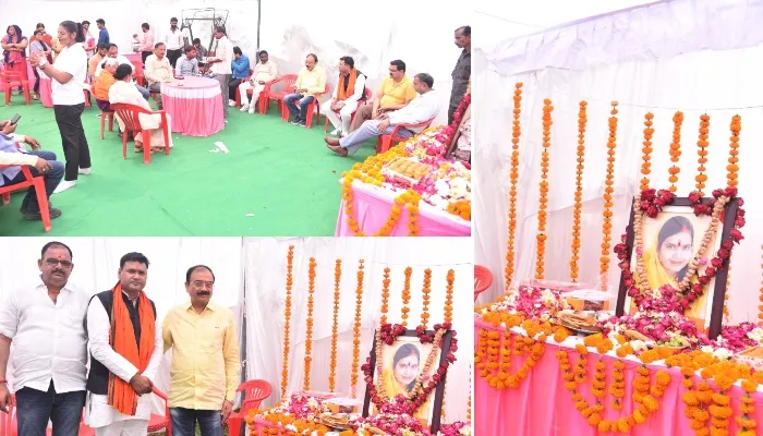 लखनऊ: हिंदू आर्मी चीफ की पत्नी की हुई श्रद्धांजलि सभा, उमड़ी राजनीतिक और सामाजिक लोगों की भीड़