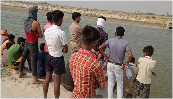 हरदोई: नदी में उतराता मिला अधेड़ का शव, इलाके में मचा हड़कंप