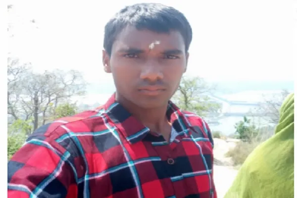 मुरादाबाद : सड़क हादसे में घायल बीएड के छात्र की उपचार के दौरान मौत