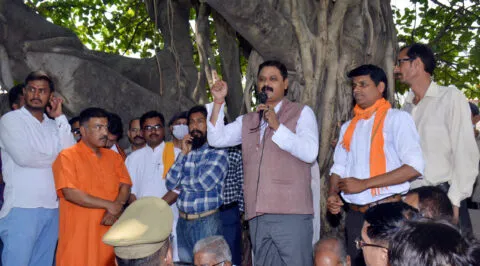 हल्द्वानी: हनुमान भक्तों पर हमला, हमलावरों को पकड़ने में पुलिस का रतजगा, 10 आरोपी गिरफ्तार… देखें VIDEO