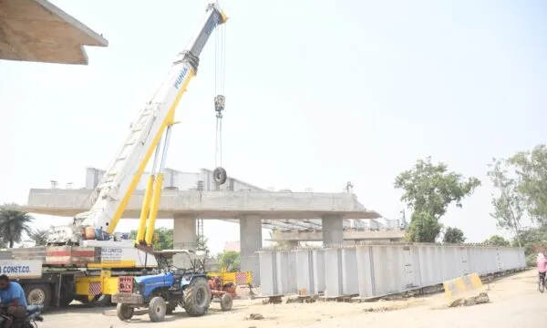 बरेली: ब्लाक लेकर लाल फाटक पर आज लांच होंगे गर्डर