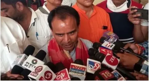 हल्द्वानी: शिक्षा मंत्री धन सिंह रावत बोले- उत्तराखंड सरकार के पास नहीं है पैसे की कमी, सरकारी स्कूलों की बदलेंगे तस्वीर… देखें VIDEO