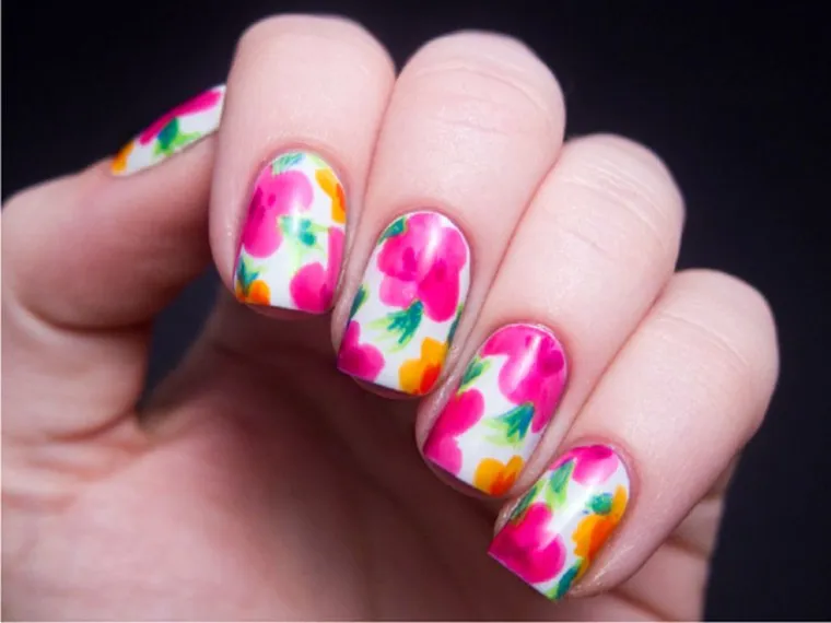 Floral Nail Art: Nail Designs to DIY
