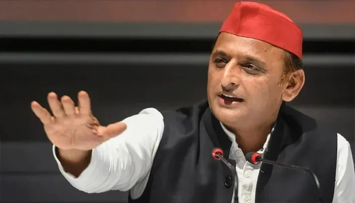 ललितपुर: किशोरी के साथ दुष्कर्म के मामले में अखिलेश यादव ने सरकार पर कसा तंज, कहा- पुलिस स्टेशन पर बुलडोजर चलेगा या नहीं ?
