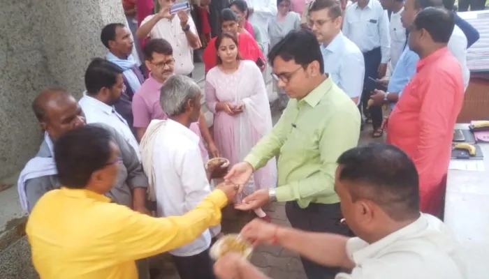 हनुमत भक्ति में लीन हुआ बाराबंकी, जगह-जगह लगे भंडारे