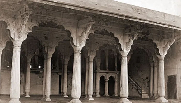 ‘रीतिकाल के राज्याश्रित महाकवि बिहारी के दोहे का परिचय’