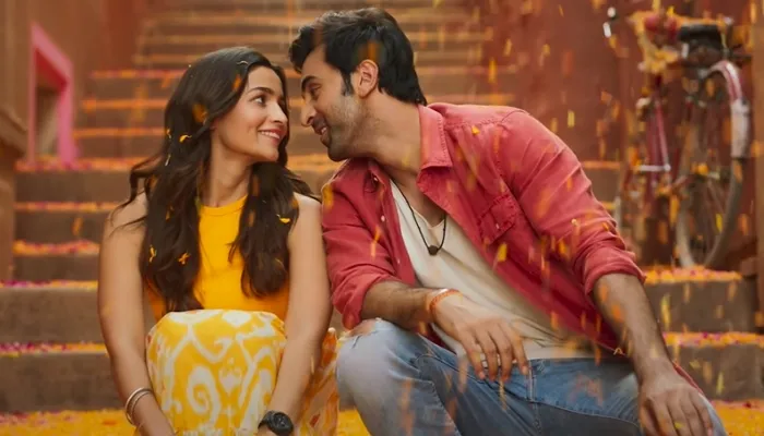 Kesariya Telugu version out: ‘केसरिया’ गाने के टीजर का दूसरा वर्जन हुआ रिलीज, आलिया भट्ट ने सोशल मीडिया पर किया शेयर