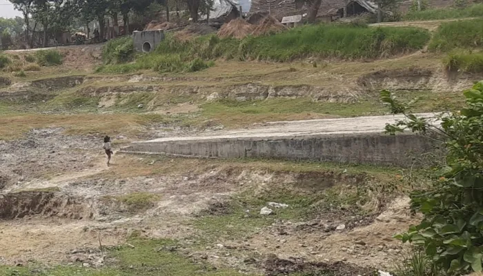 बाराबंकी: सरकारी जमीन पर भू माफियाओं ने किया कब्जा, तहसील प्रशासन ने की जांच, कही यह बात