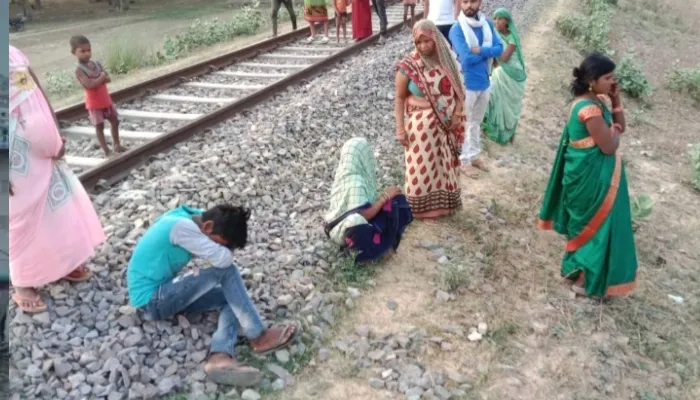 रायबरेली: पत्नी से विवाद के बाद युवक ने ट्रेन के आगे लगाई छलांग, मौत
