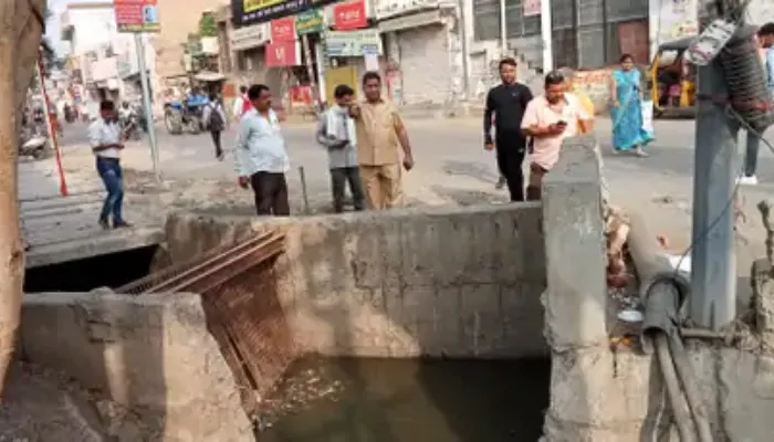 मथुरा: 104 में से केवल 16 नालों की ही अब तक हुई सफाई, मेयर ने किया निरीक्षण
