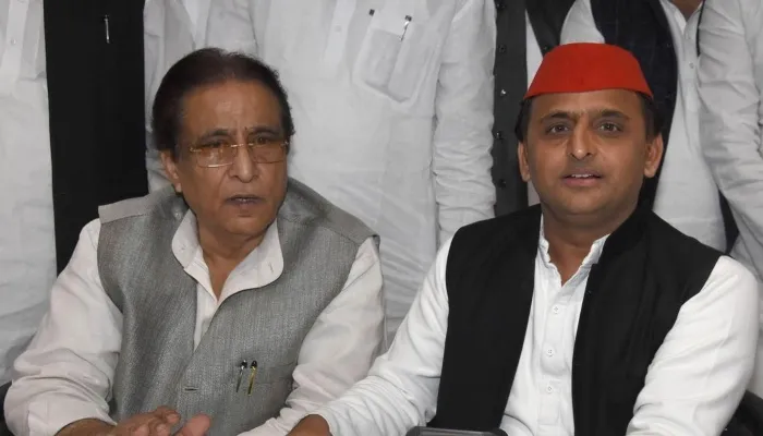 लखनऊ: आजम खान की रिहाई पर अखिलेश यादव ने जताई खुशी,  ट्वीट कर कही यह बात