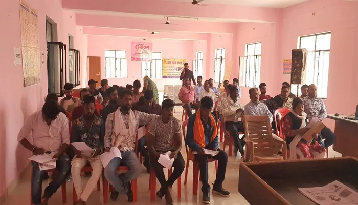 अयोध्या: टैक्सी और बस चालकों को दिया गया ऑनलाइन प्रशिक्षण