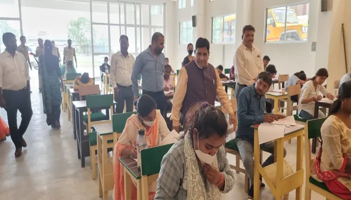 अयोध्या: 1018 ने छोड़ी पीएचडी प्रवेश परीक्षा, 4334 में से 3316 ने ही दी परीक्षा