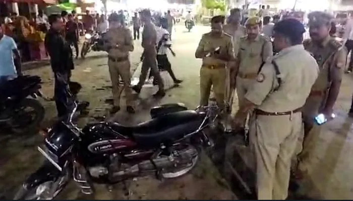 अयोध्या: चौक घंटाघर से हटवाए फल के ठेले, दोबारा लगाने पर कटेगा चालान