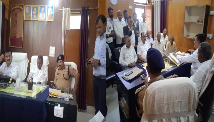 बहराइच: वकीलों ने सम्पूर्ण समाधान दिवस का किया बहिष्कार, DM-CRO को सौंपी जांच