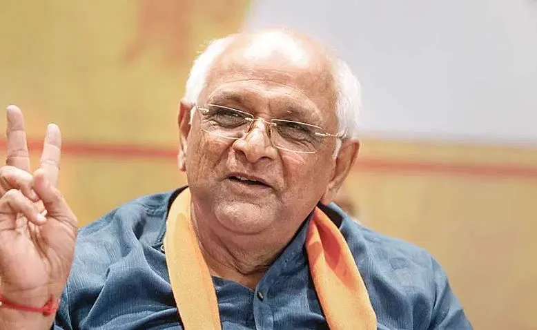 गुजरात: सीएम भूपेंद्र पटेल ने आठ चैरिटी कार्यालयों का किया शिलान्यास